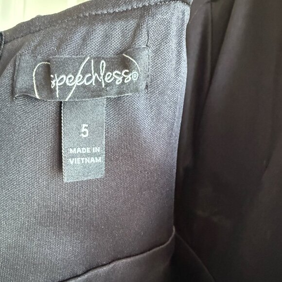 SPEECHLESS Floral Dress - Picture 7 of 11